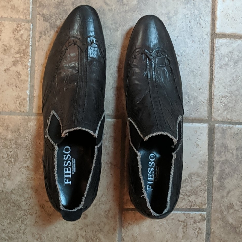 Men's shoes